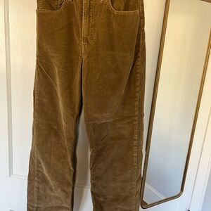 Levi’s Ribcage Straight Ankle Corduroy Pants
